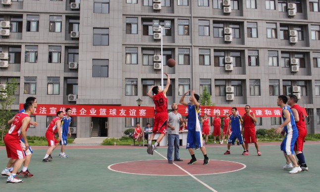紅安縣國稅局與我公司舉行籃球對抗賽